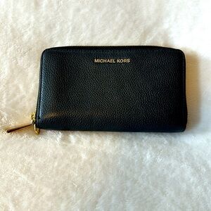 Michael Kors Jet Set Pebble Leather Wallet
